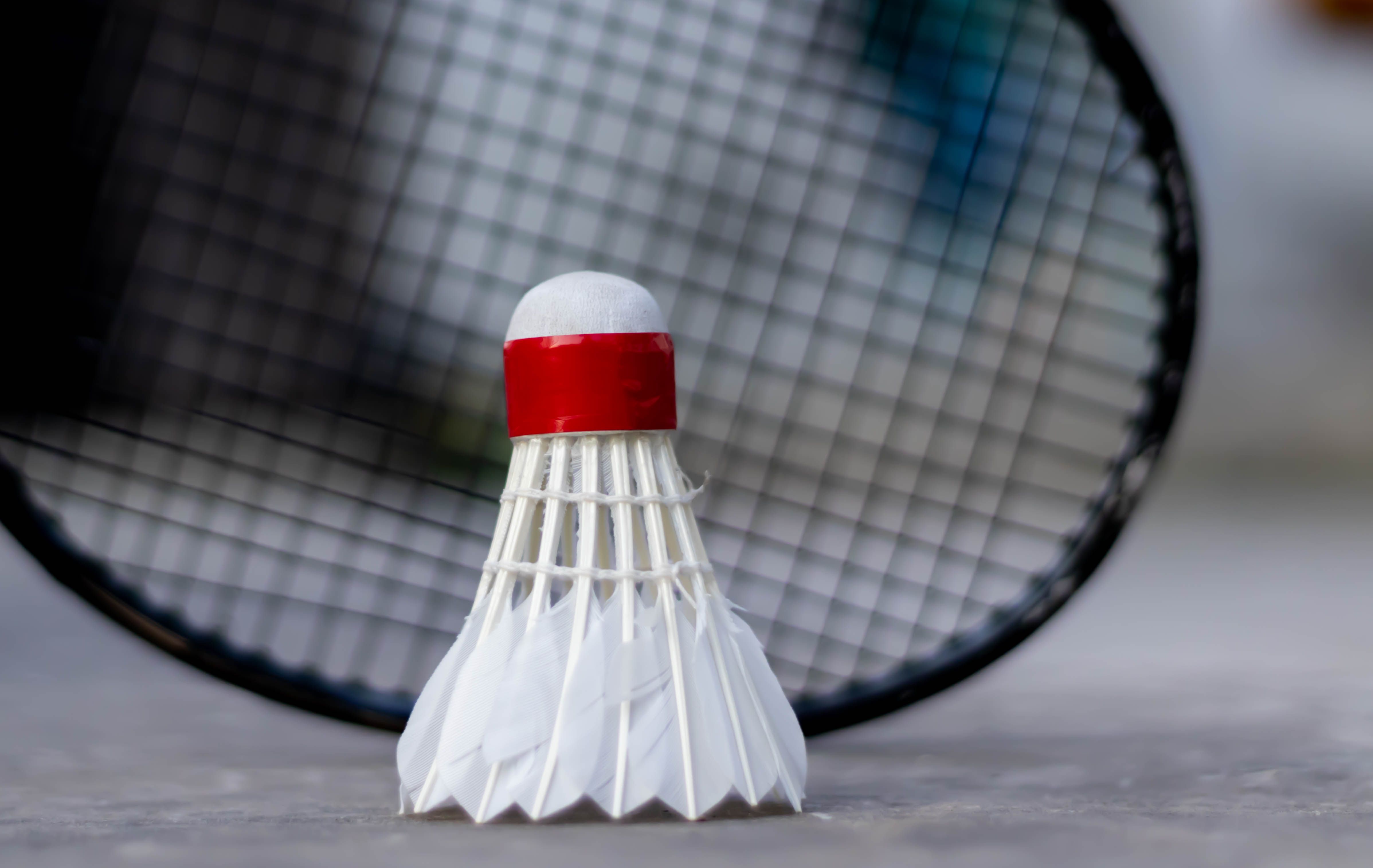 Badminton stringing